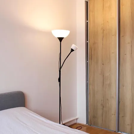 Charming Flat With Balcony And Garden Apartment